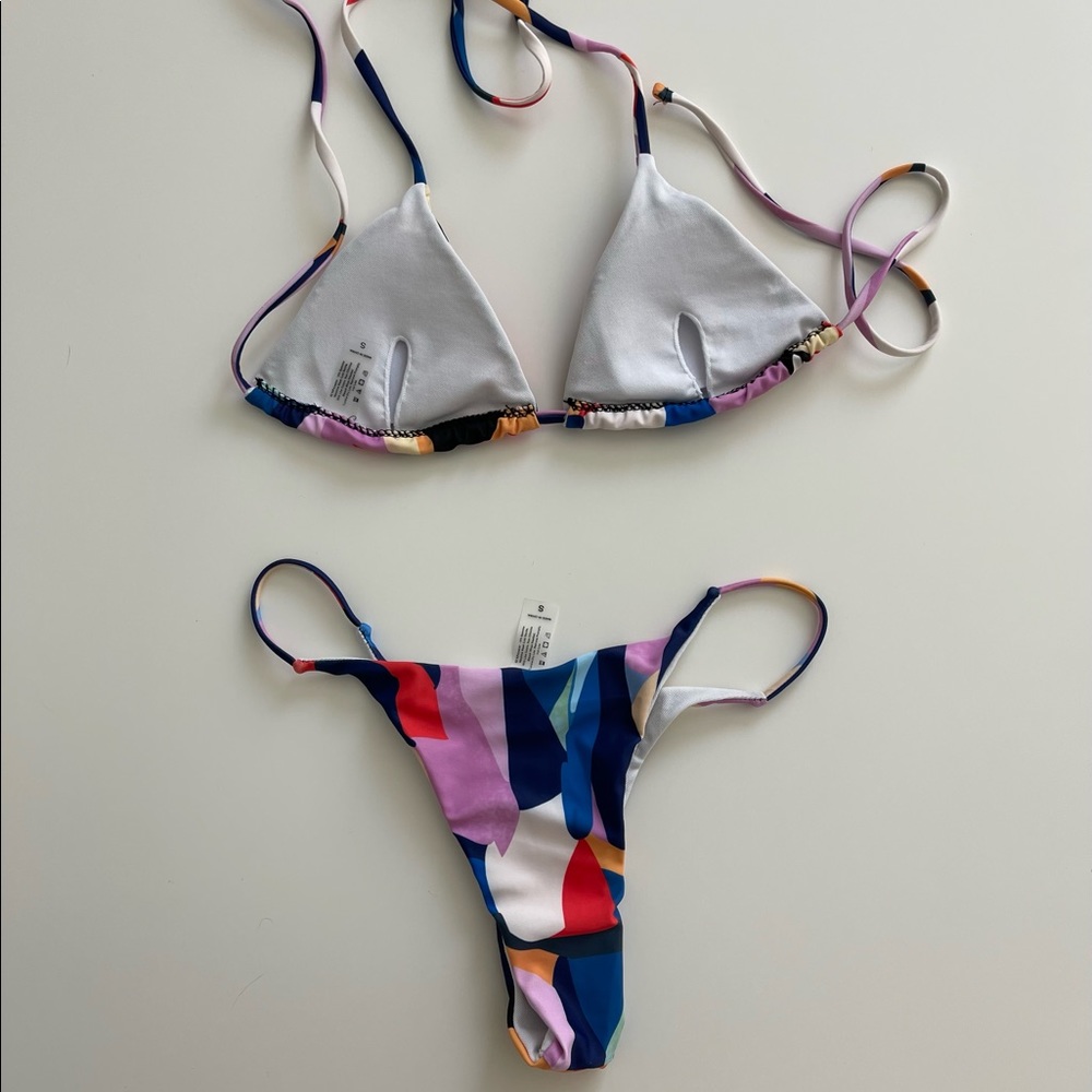 Bikini set - Picture 2 of 2